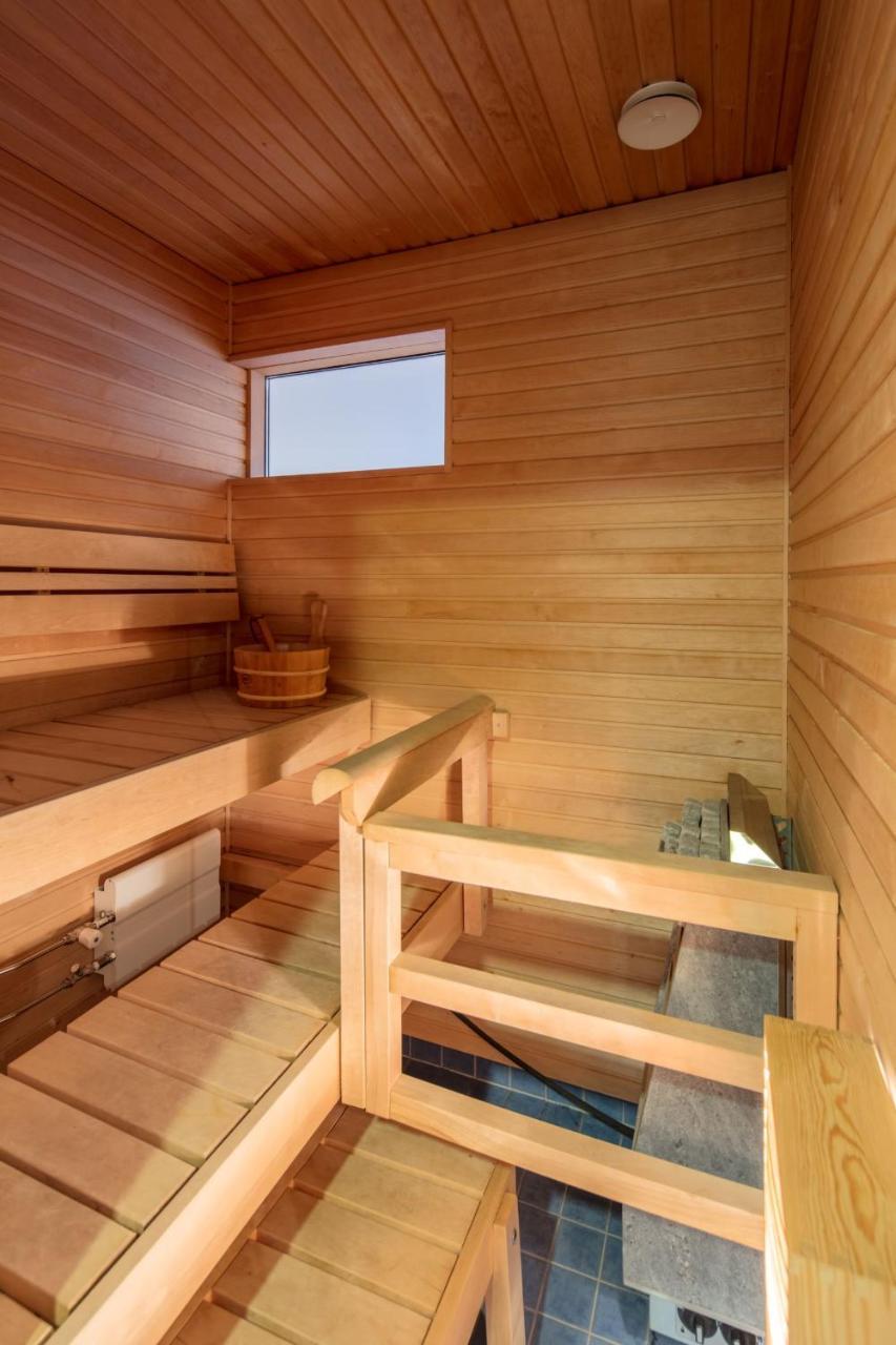 Апартаменти City Center Park View Studio With Sauna And Balcony Гельсінкі Екстер'єр фото